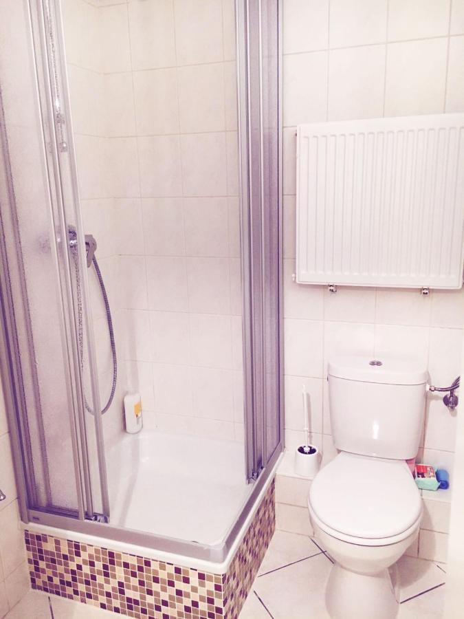 Cozy Studio Apart - King Bed - Netflix - Projector - Fast Wi-Fi Luxembourg Bagian luar foto